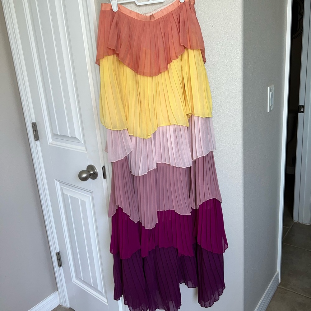 L’ATISTE by Amy pleated tiered ruffle maxi skirt only. Size: Medium